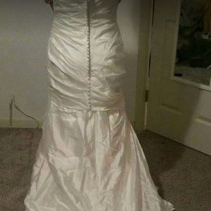 Wedding dress